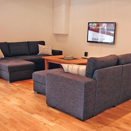Mullsjö 2 Bedroom Cozy Apartment In Habo מראה חיצוני תמונה