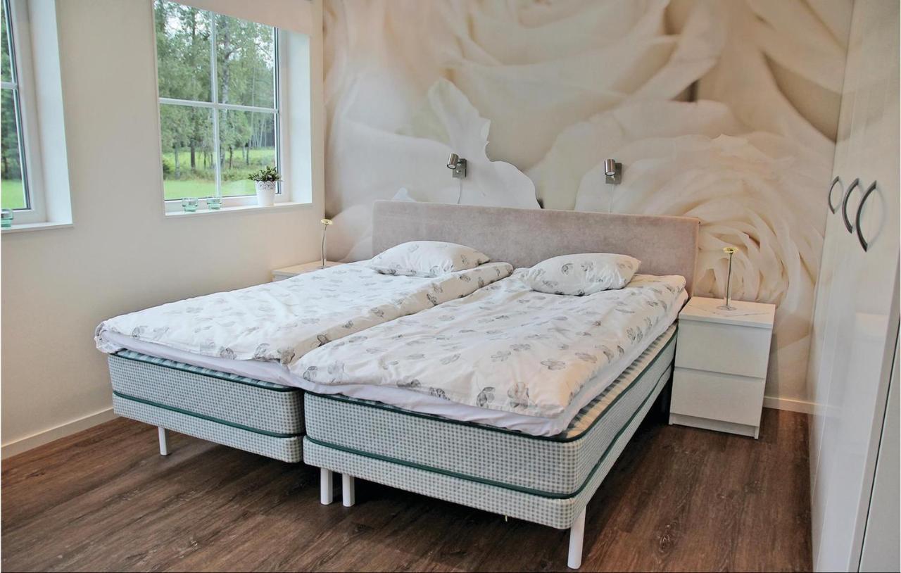 Mullsjö 2 Bedroom Cozy Apartment In Habo מראה חיצוני תמונה