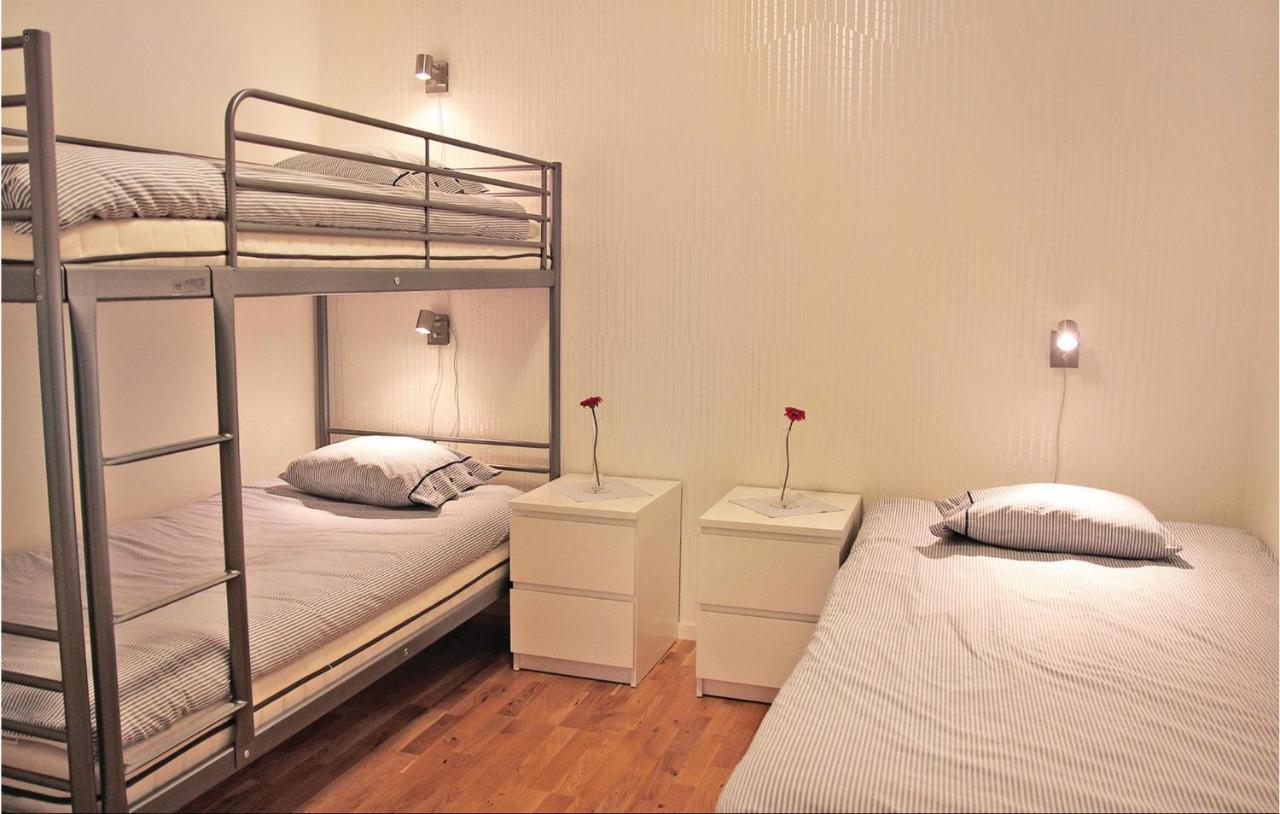 Mullsjö 2 Bedroom Cozy Apartment In Habo מראה חיצוני תמונה
