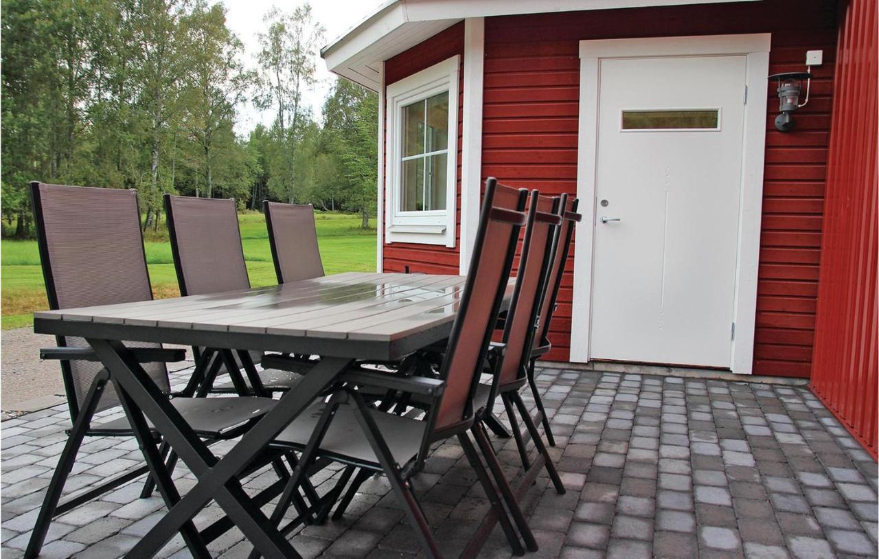 Mullsjö 2 Bedroom Cozy Apartment In Habo מראה חיצוני תמונה